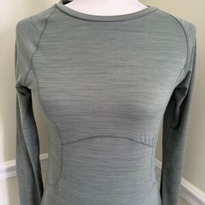 NWOT - Womens Spyder Long Sleeve Crewneck Tee